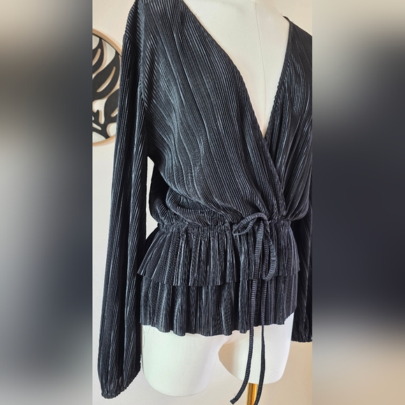 Zara Black Pleated Blouse - Picture 3 of 8